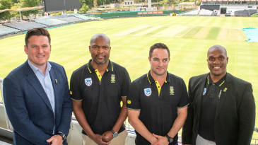 Graeme Smith(C), Mark Boucher(R), the South African Cricket coach, and Linda Zondi,