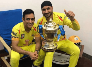Harbhajan Singh Passes Verdict on Dhoni's participation in ICC T20 World cup 2020