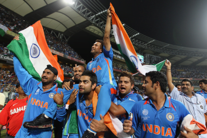 Sachin lifts by team mates after 2011 World cup victory
