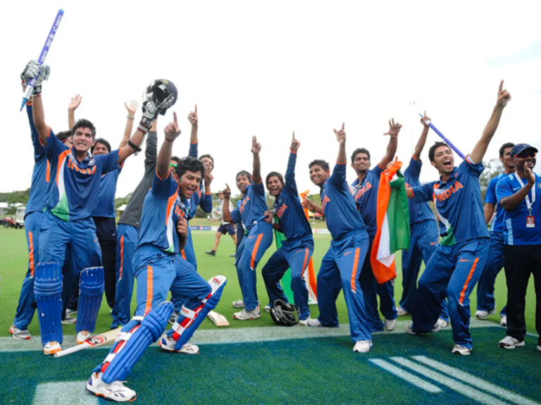 Unmukt Chand U19 team celebrating victory