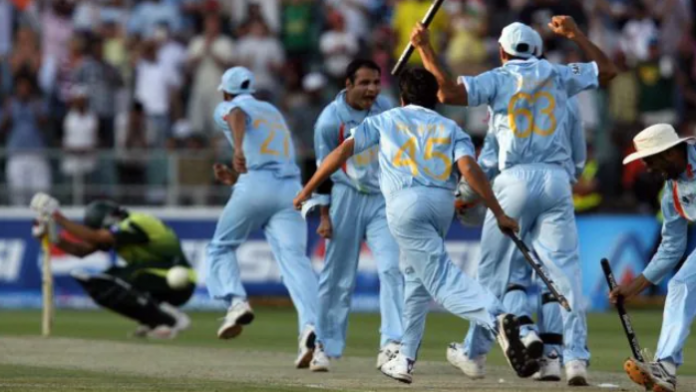 Misbah-ul-Haq on Scoop Shot against India in 2007 T20 WC final