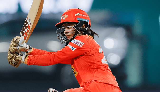 Harleen Deol Slams 2nd WPL Fifty During Run Chase Against Delhi Capitals Harleen Deol Slams 2nd WPL Fifty During Run Chase Against Delhi Capitals