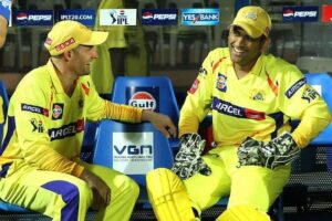 Michael Hussey and MS Dhoni