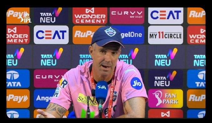 Kevin Pietersen Flips Out on Question Over T Natarajan’s Absence in DC’s Playing 11 Kevin Pietersen Flips Out on Question Over T Natarajan’s Absence in DC’s Playing 11