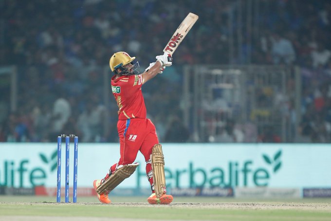 Prabhsimran Singh’s Blitz Pushes PBKS to 202 Runs Against Kolkata Prabhsimran Singh’s Blitz Pushes PBKS to 202 Runs Against Kolkata