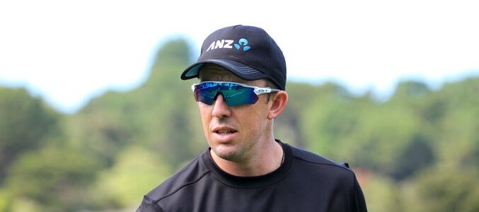 Luke Ronchi, Jacob Oram to Miss New Zealand Assignments After PSL Coaching Clearance Luke Ronchi, Jacob Oram to Miss New Zealand Assignments After PSL Coaching Clearance