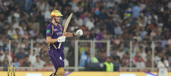 Cameron Green Shines Alone with 79 as KKR Post 180 vs Gujarat Titans