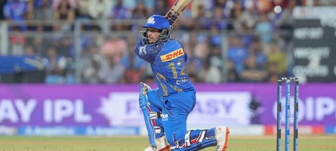 Quinton de Kock, Naman Dhir Rebuild MI after Two Early Wickets Quinton de Kock, Naman Dhir Rebuild MI after Two Early Wickets