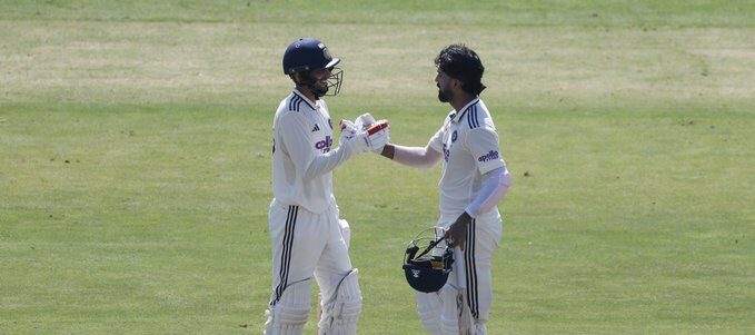 Batting Brilliance! KL Rahul and Shubman Gill Headline India’s Day 1 Supremacy
